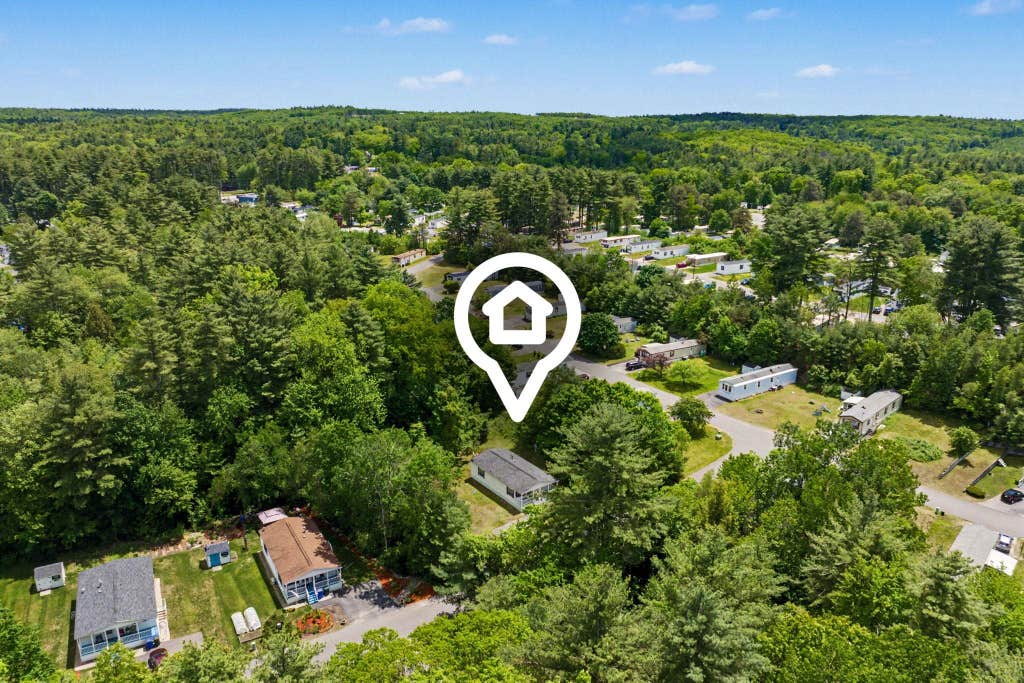 Photo of 2 Tamarack Place, Londonderry, NH 03038 (MLS # 5094326)