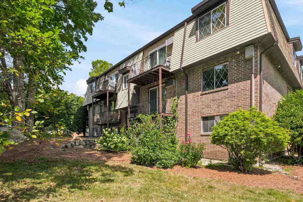 Photo of 2 Silvestri Circle #10, Derry, NH 03038 (MLS # 5106260)
