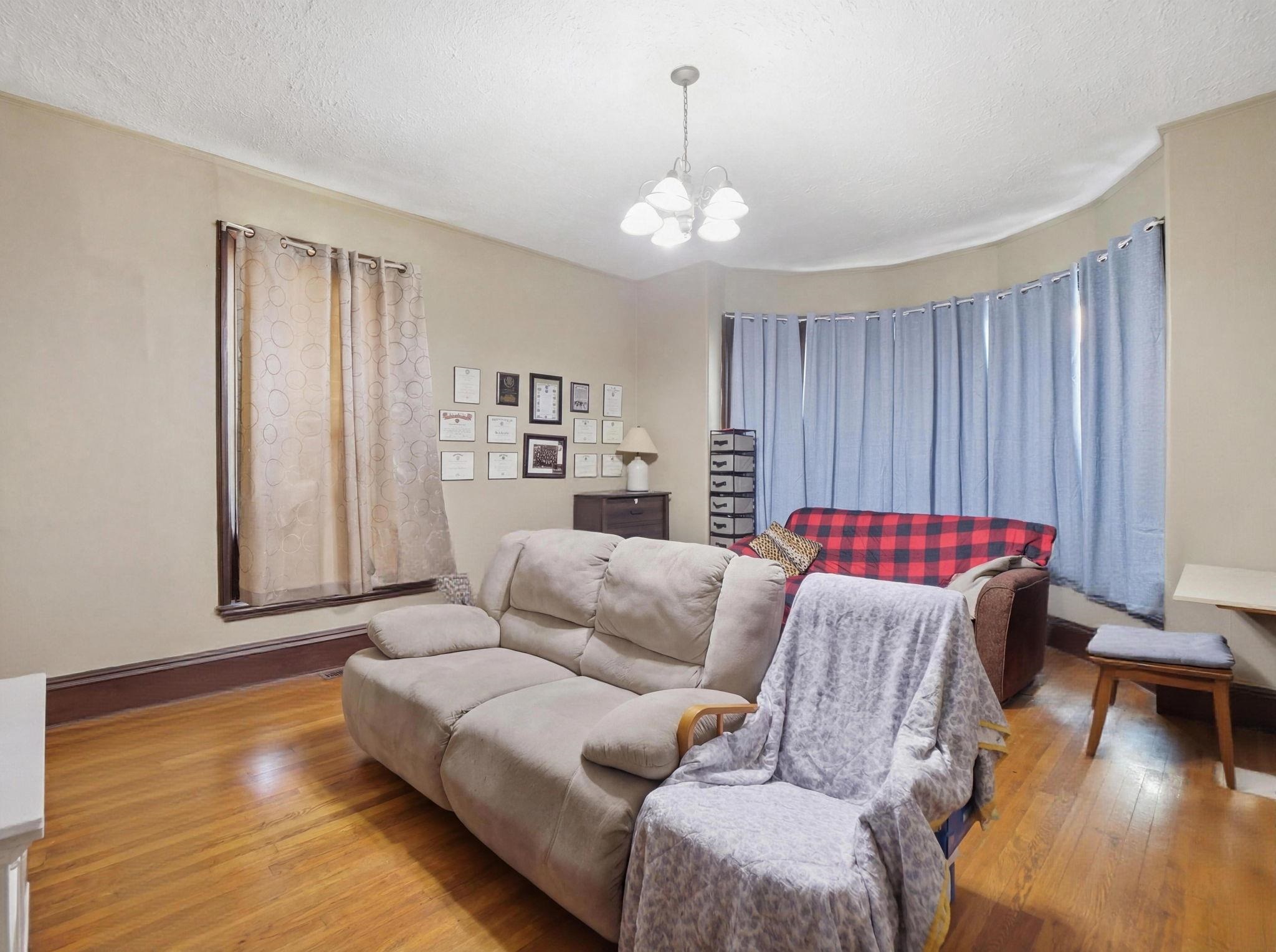 14 Mulberry Street