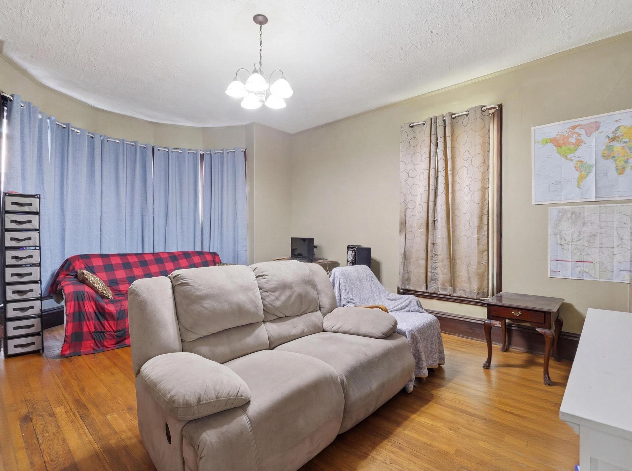 14 Mulberry Street