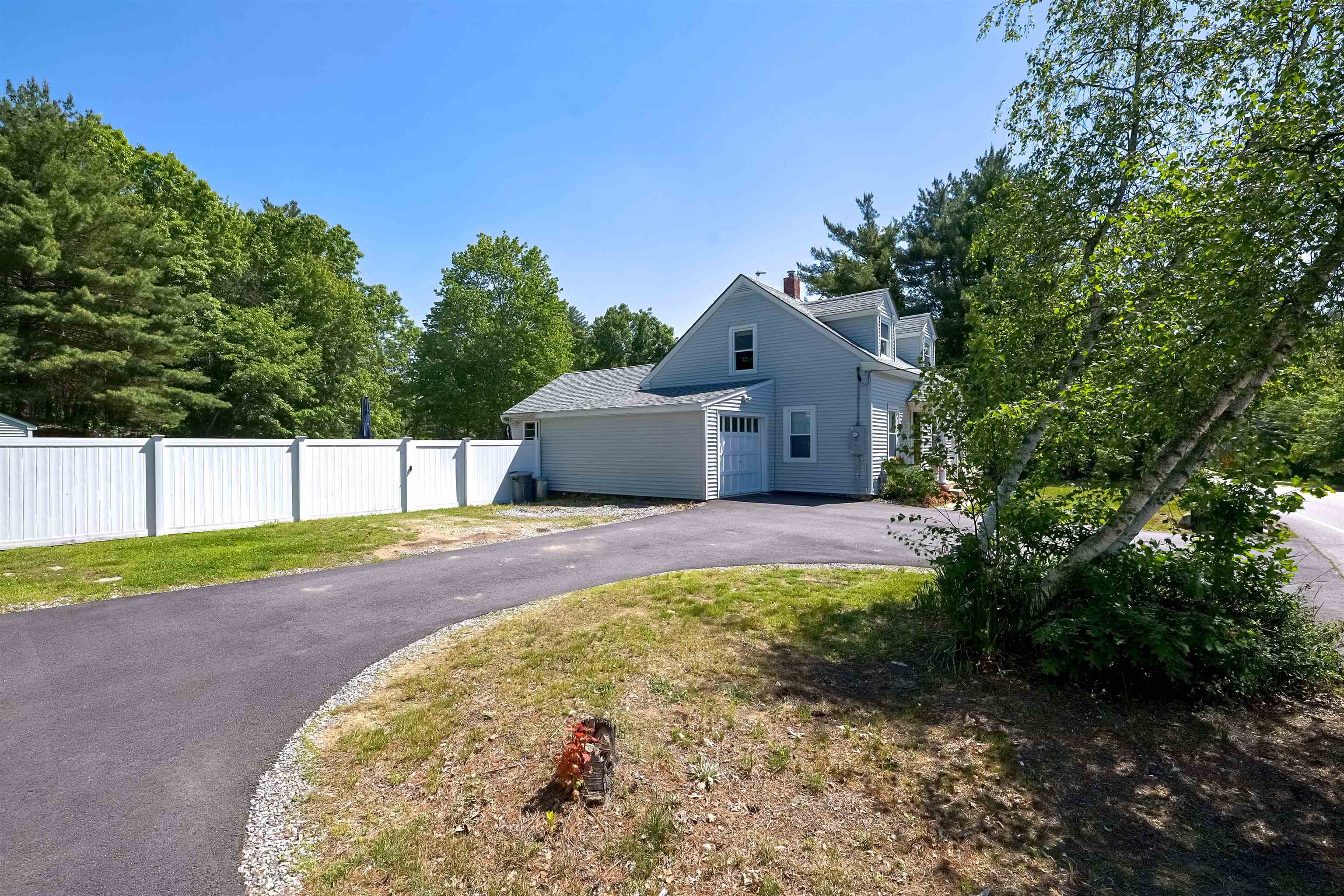 109 Baboosic Lake Road