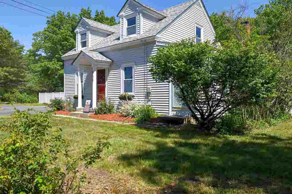 Photo of 109 Baboosic Lake Road, Merrimack, NH 03054 (MLS # 5093224)
