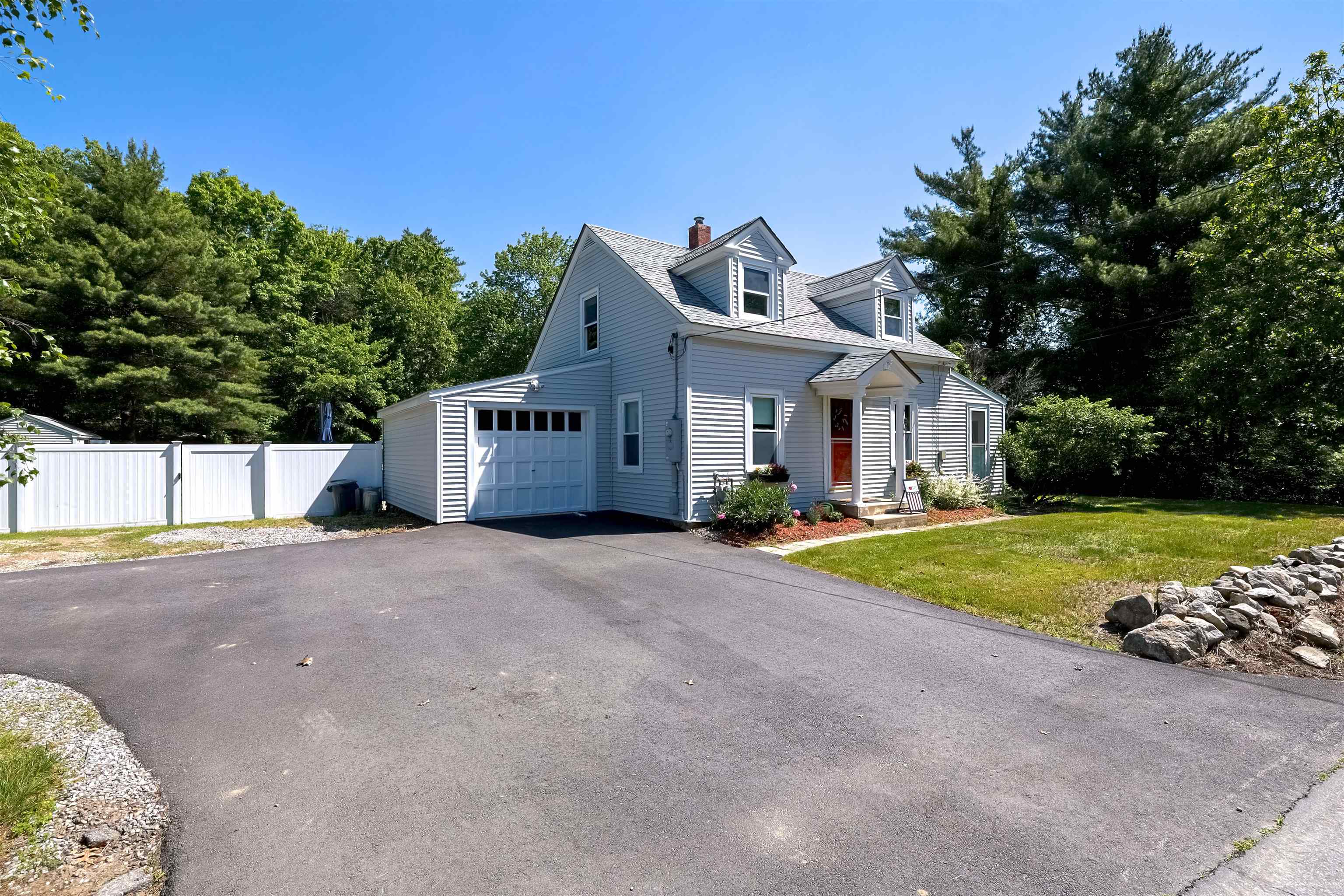 109 Baboosic Lake Road
