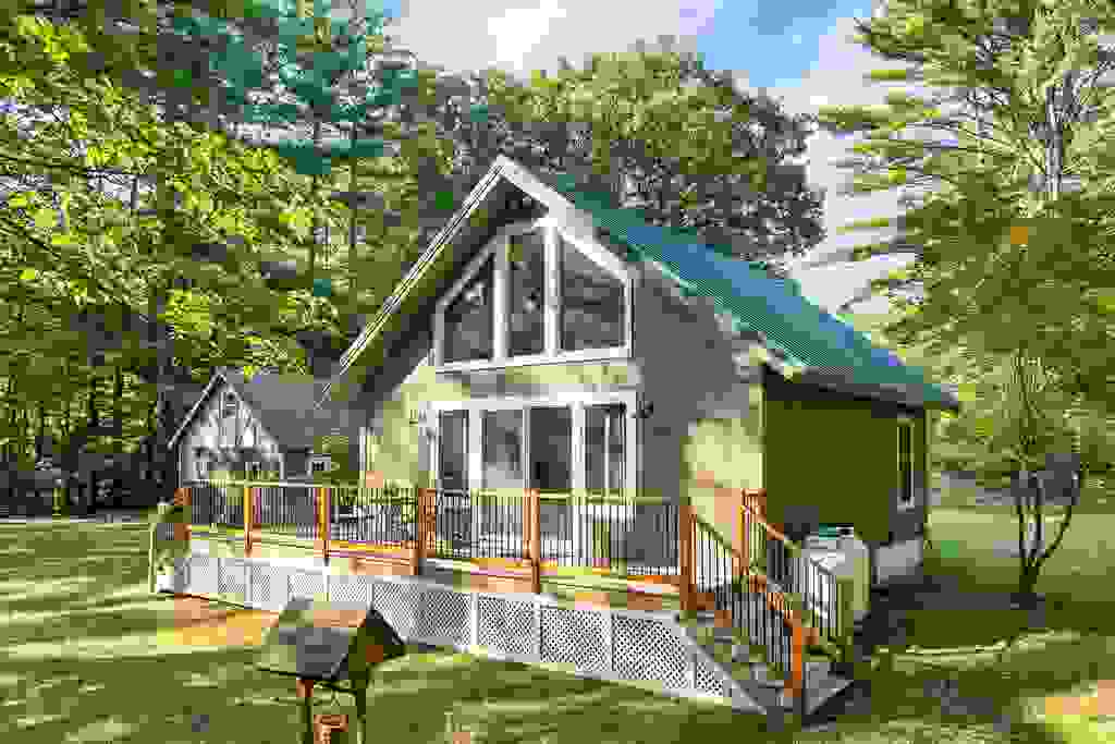 Photo of 93 Long Point Road, Moultonborough, NH 03254 (MLS # 5102486)