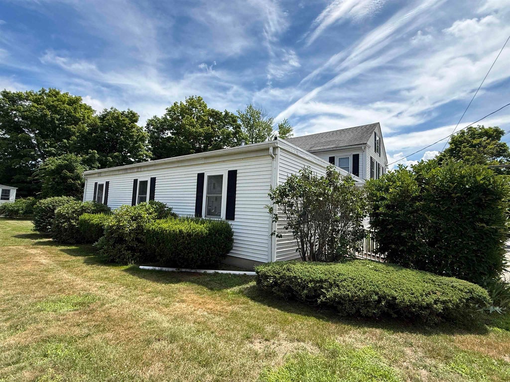 Photo of 14 Bow Street #2, Exeter, NH 03833 (MLS # 5099238)