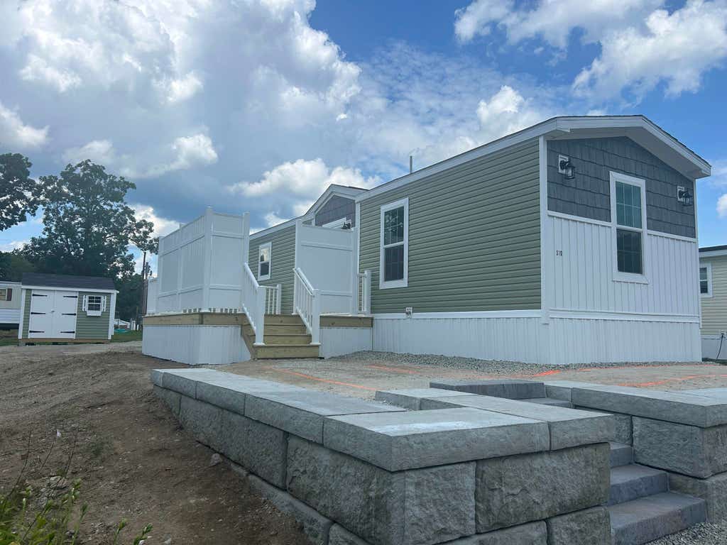 Photo of 310 Sherwood Glen, Somersworth, NH 03878 (MLS # 5103996)