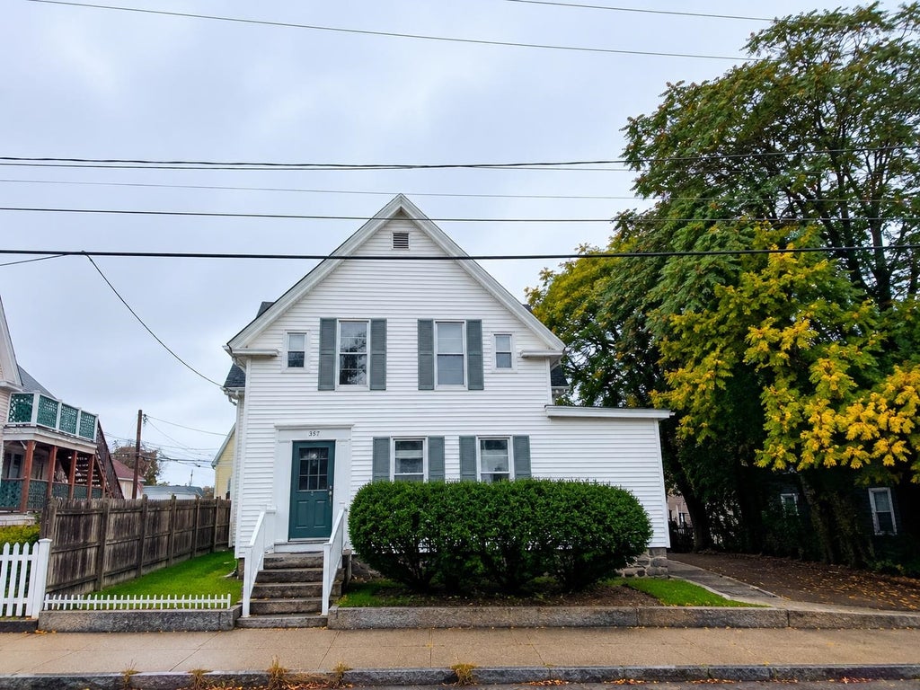 Photo of 357 Merrimack Street #4, Manchester, NH 03103 (MLS # 5110668)