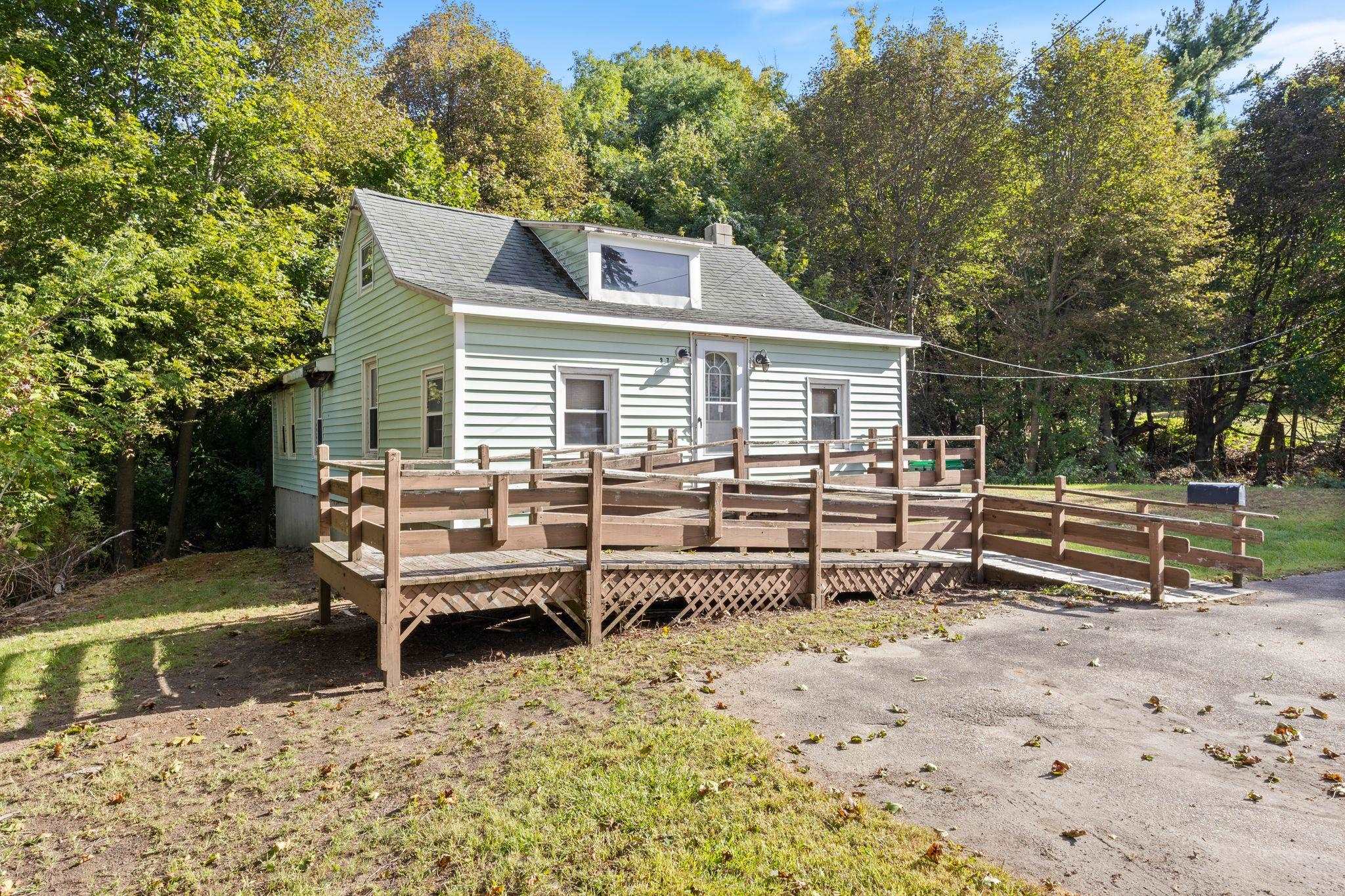 374 Kearsarge Way