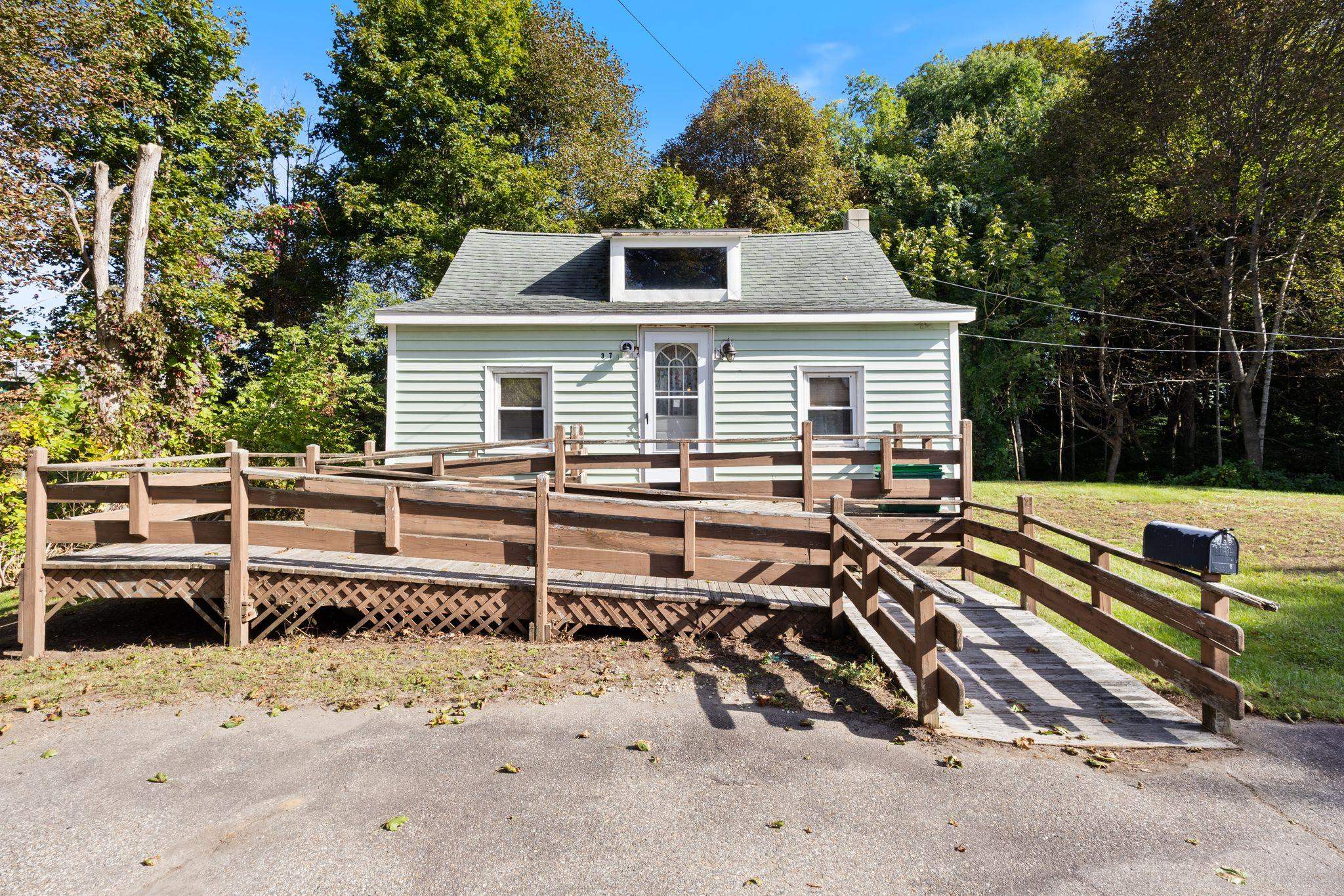 374 Kearsarge Way