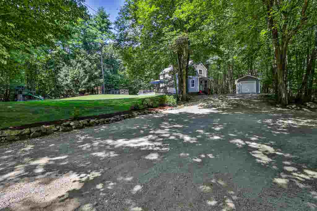 Photo of 32 Serenitas Lane, Goffstown, NH 03045 (MLS # 5105006)