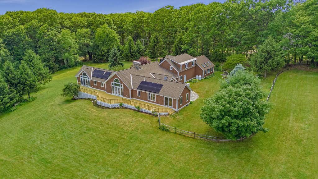 Photo of 1130 Bible Hill Road, Francestown, NH 03043 (MLS # 5102613)