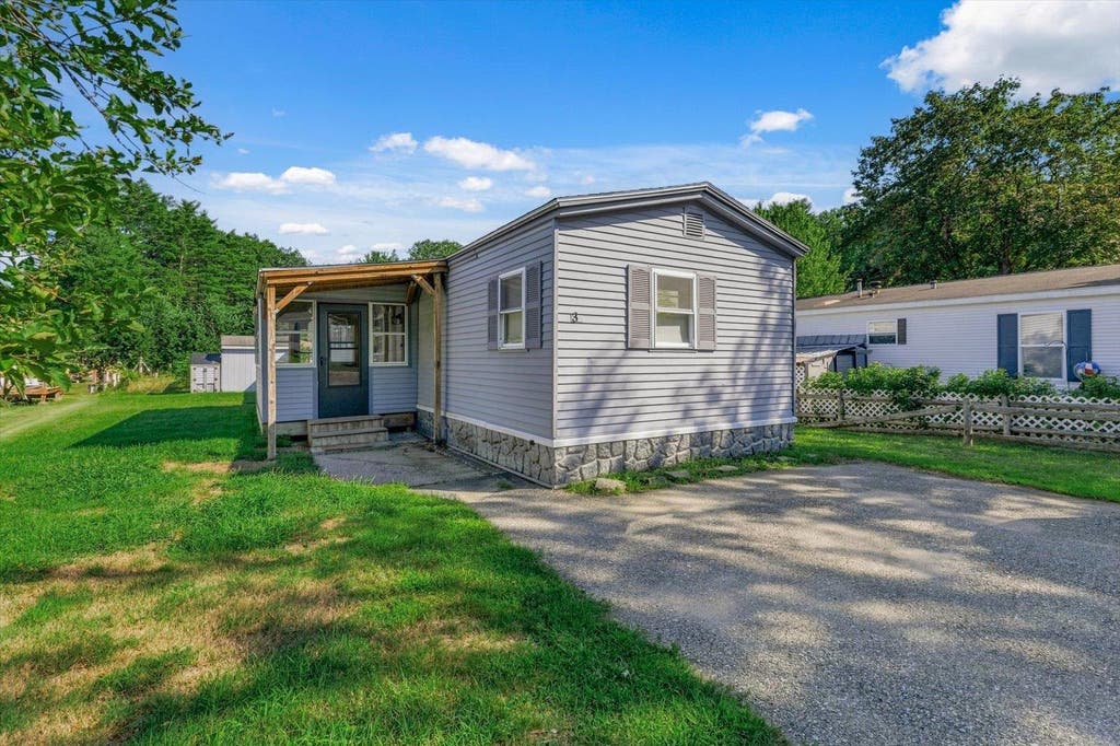 Photo of 3 Nut Hatch Lane, Keene, NH 03431 (MLS # 5104033)