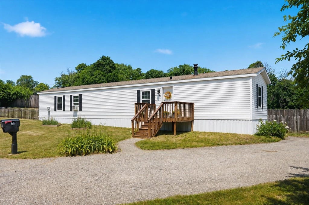 Photo of 20 Center Court, Epping, NH 03042 (MLS # 5095603)