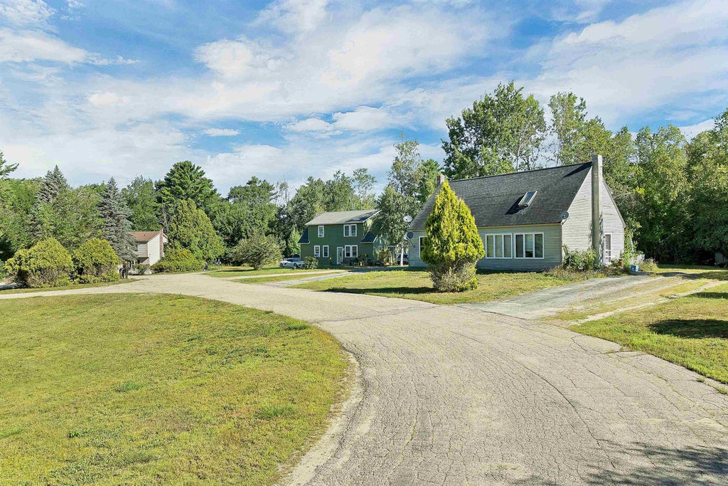 Photo of 35 Ryefield Terrace, Wolfeboro, NH 03894 (MLS # 5107407)