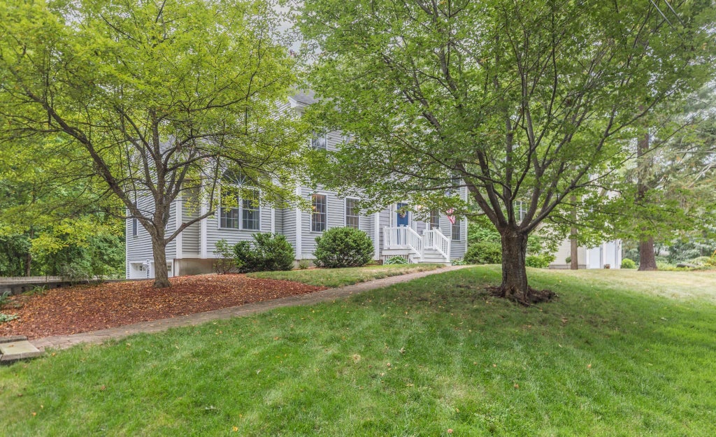 Photo of 24 Sunset Drive, Dover, NH 03820 (MLS # 5109124)