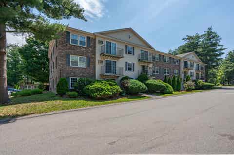 Photo of 7 Autumn Leaf Drive #3, Nashua, NH 03060 (MLS # 5098612)