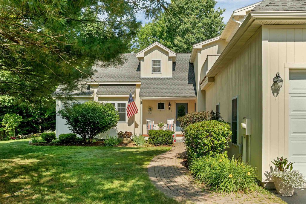 Photo of 41 Lantern Circle, Laconia, NH 03246 (MLS # 5100848)