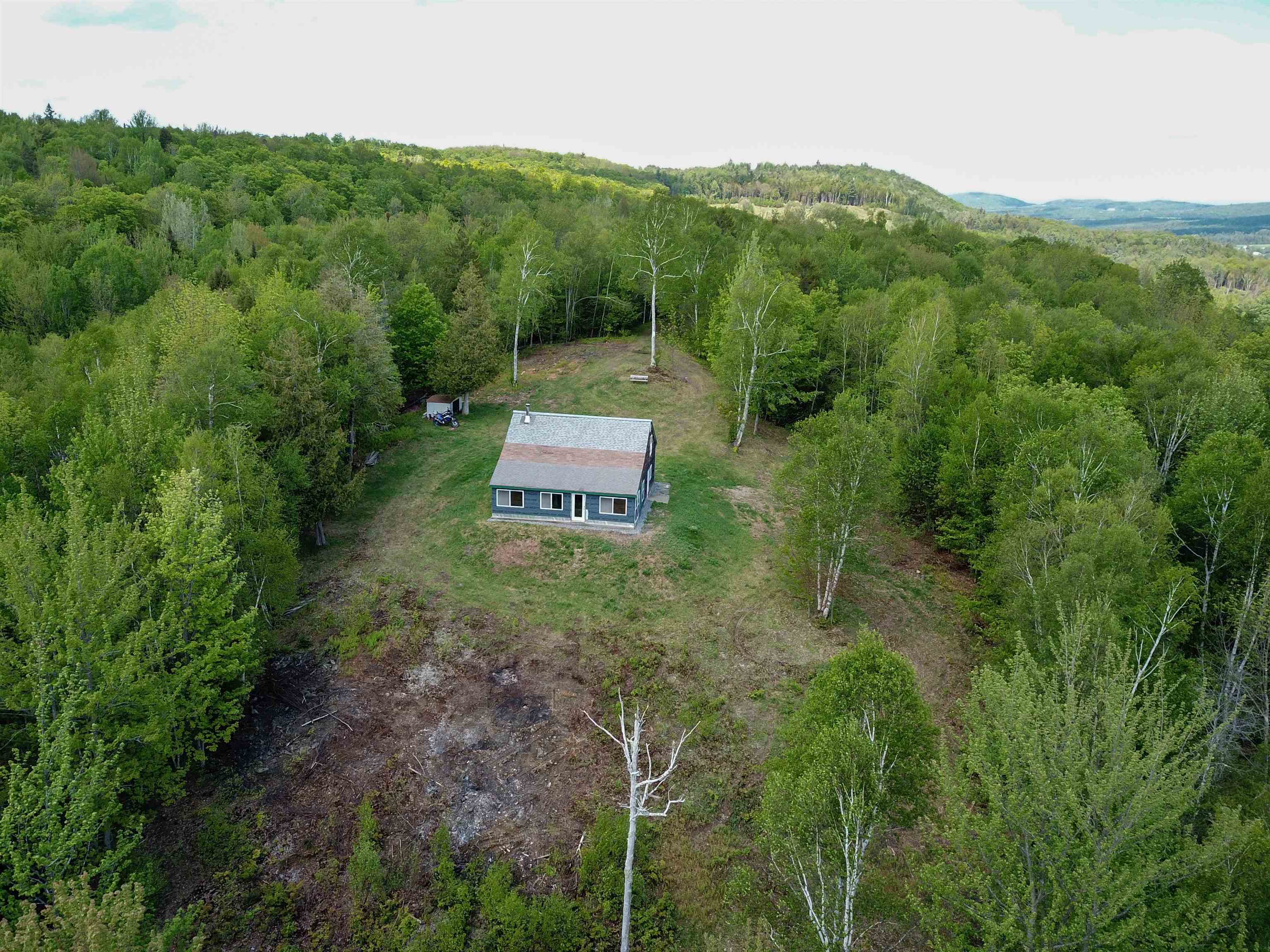 990 Daniels West Road
