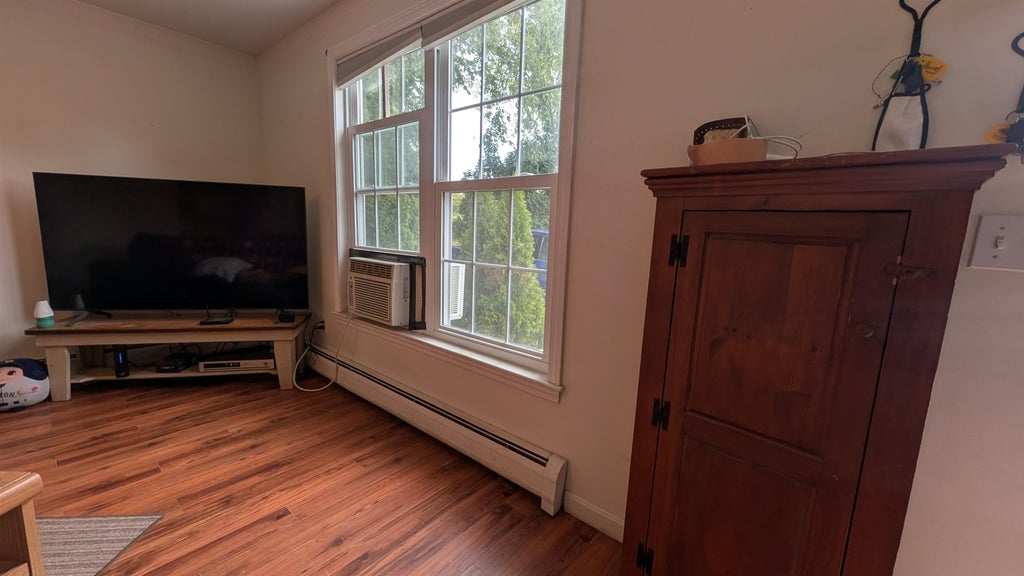 Photo of 184 Brock Street #B, Rochester, NH 03867 (MLS # 5109631)