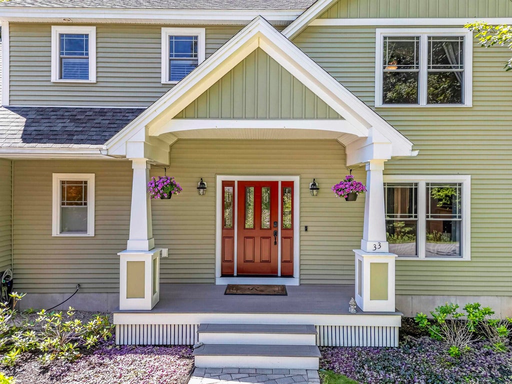 Photo of 33 Cardinal Drive, Dover, NH 03820 (MLS # 5103546)