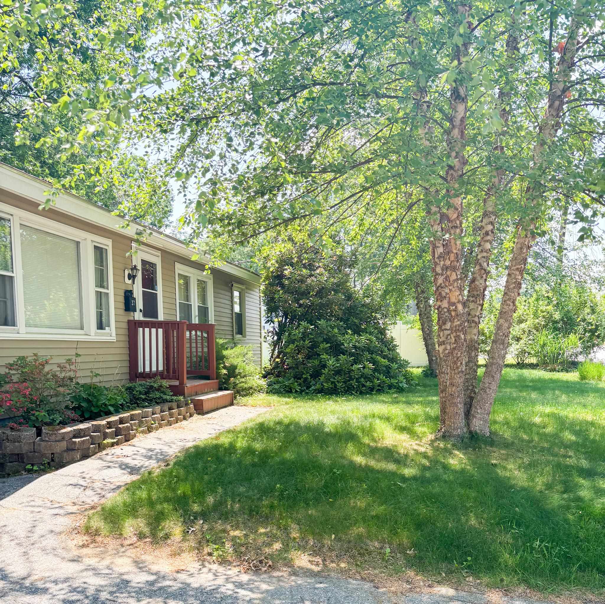 37 Damon Avenue