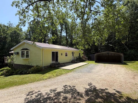 Photo of 23 Jackson Drive, Hinsdale, NH 03451 (MLS # 5098013)