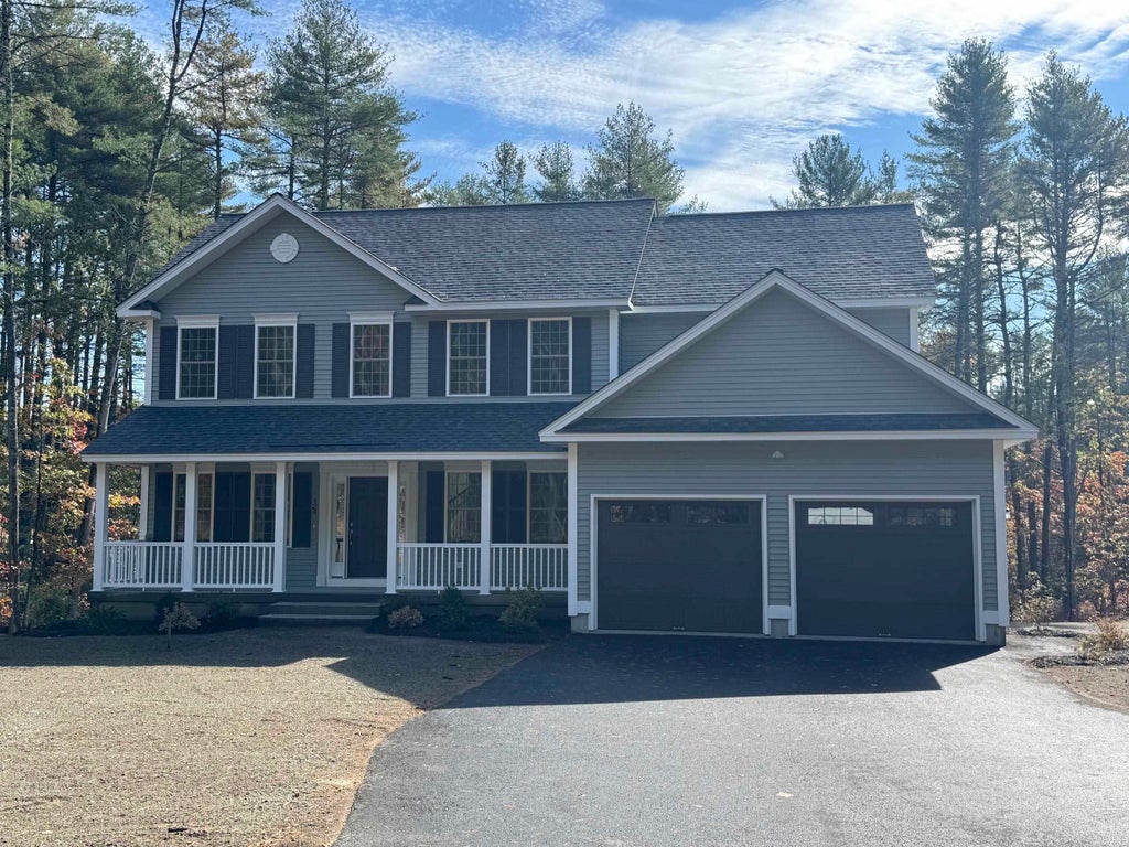 Photo of 124 South Road, Londonderry, NH 03053 (MLS # 5108737)