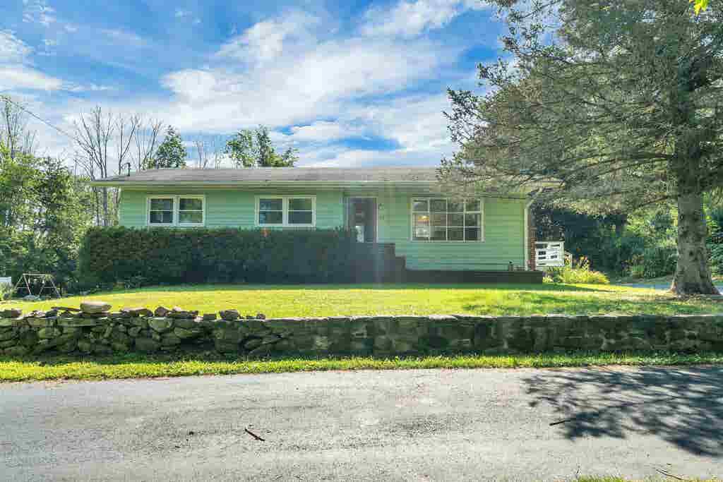 Photo of 15 Tuttle Lane, Greenland, NH 03840 (MLS # 5103203)