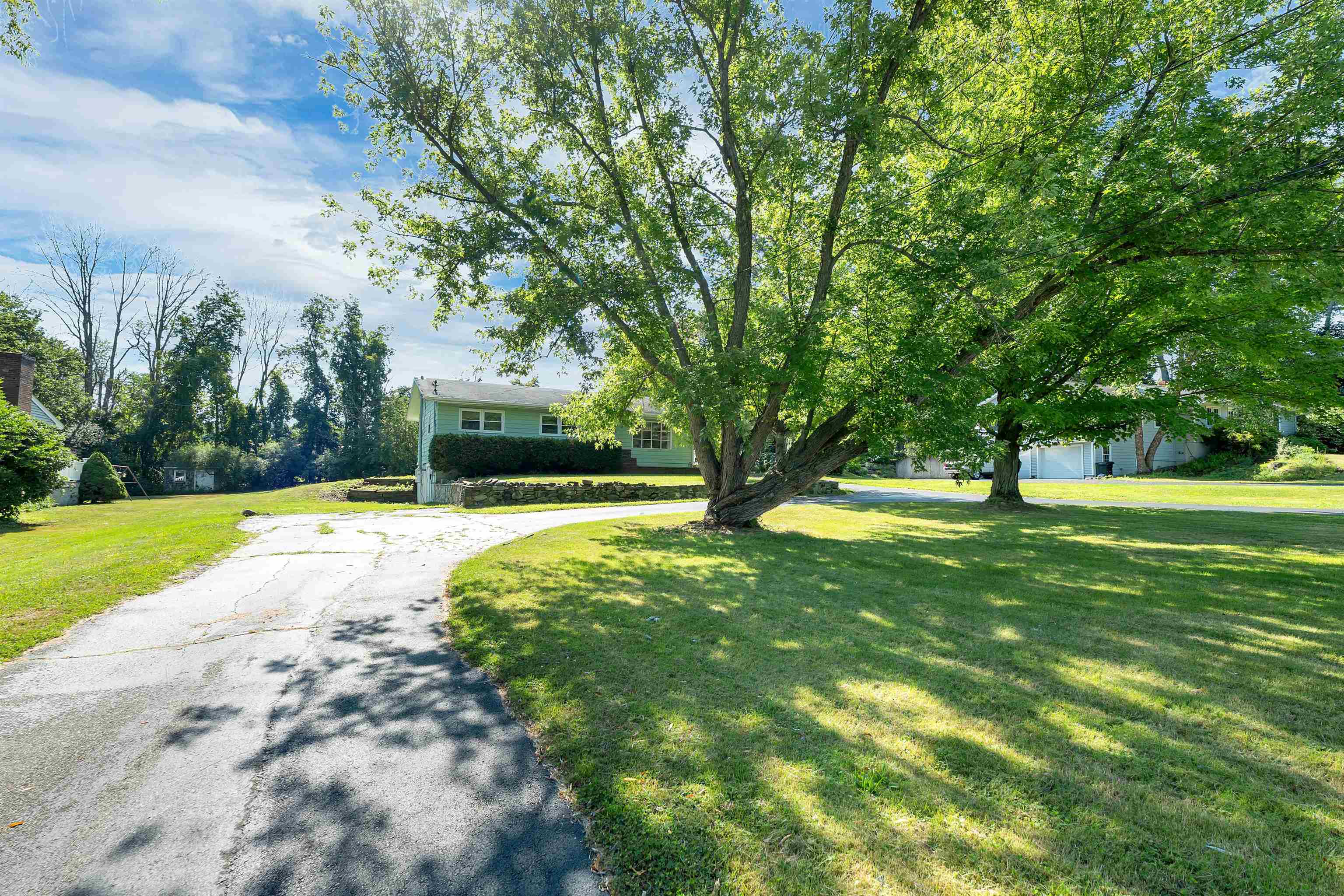 15 Tuttle Lane