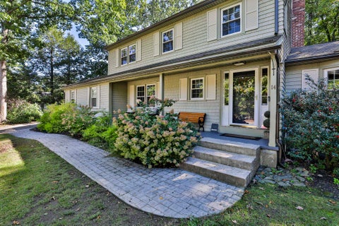 Photo of 14 Birch Hill Drive, Nashua, NH 03063 (MLS # 5111597)