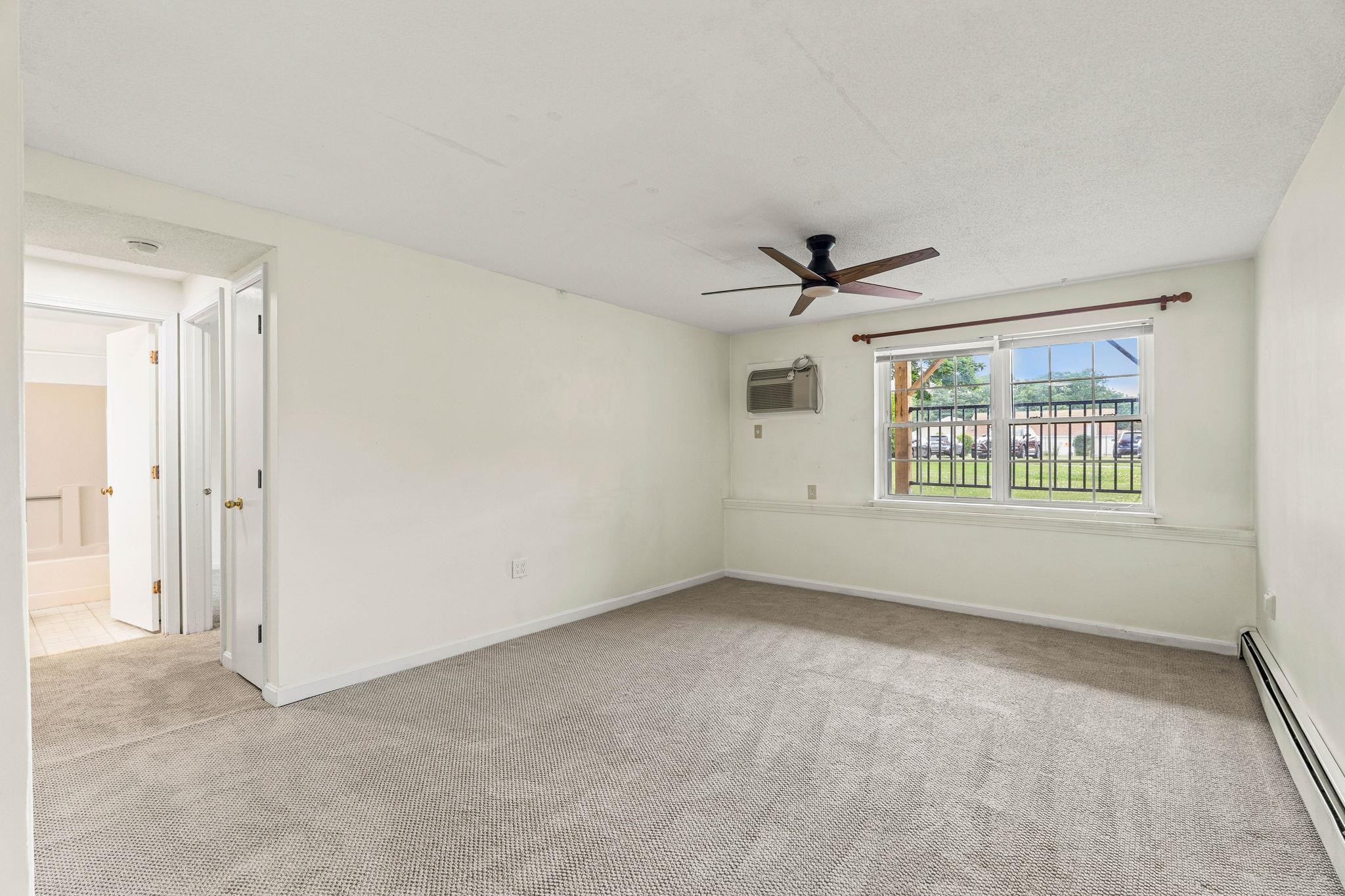 1202 White Cedar Boulevard