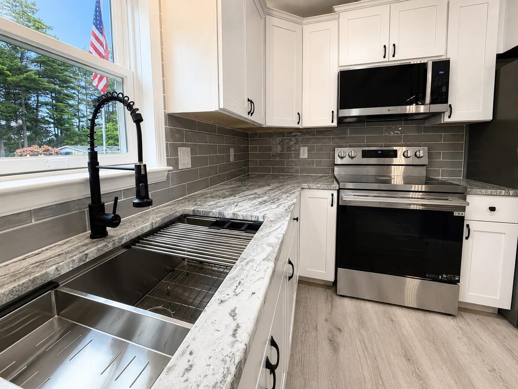 Photo of 33 Murray Drive, Rochester, NH 03868 (MLS # 5102387)