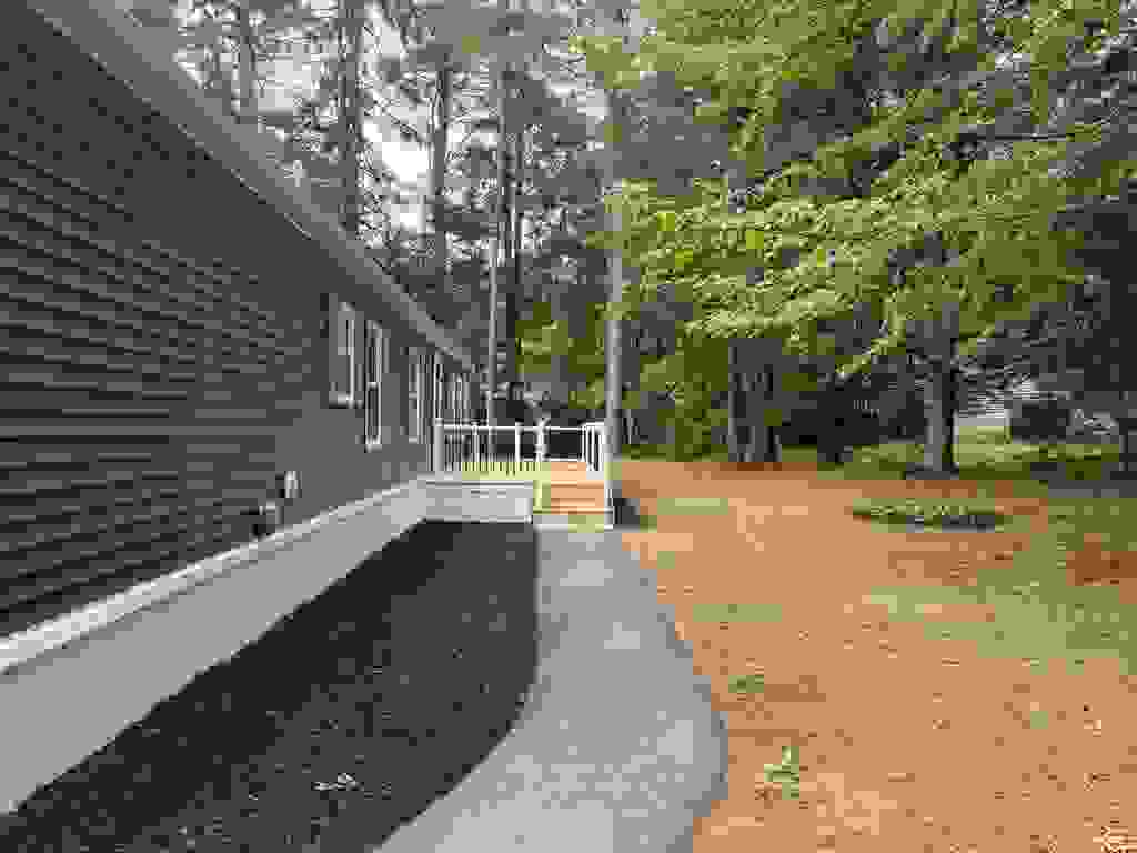 Photo of 33 Murray Drive, Rochester, NH 03868 (MLS # 5102387)