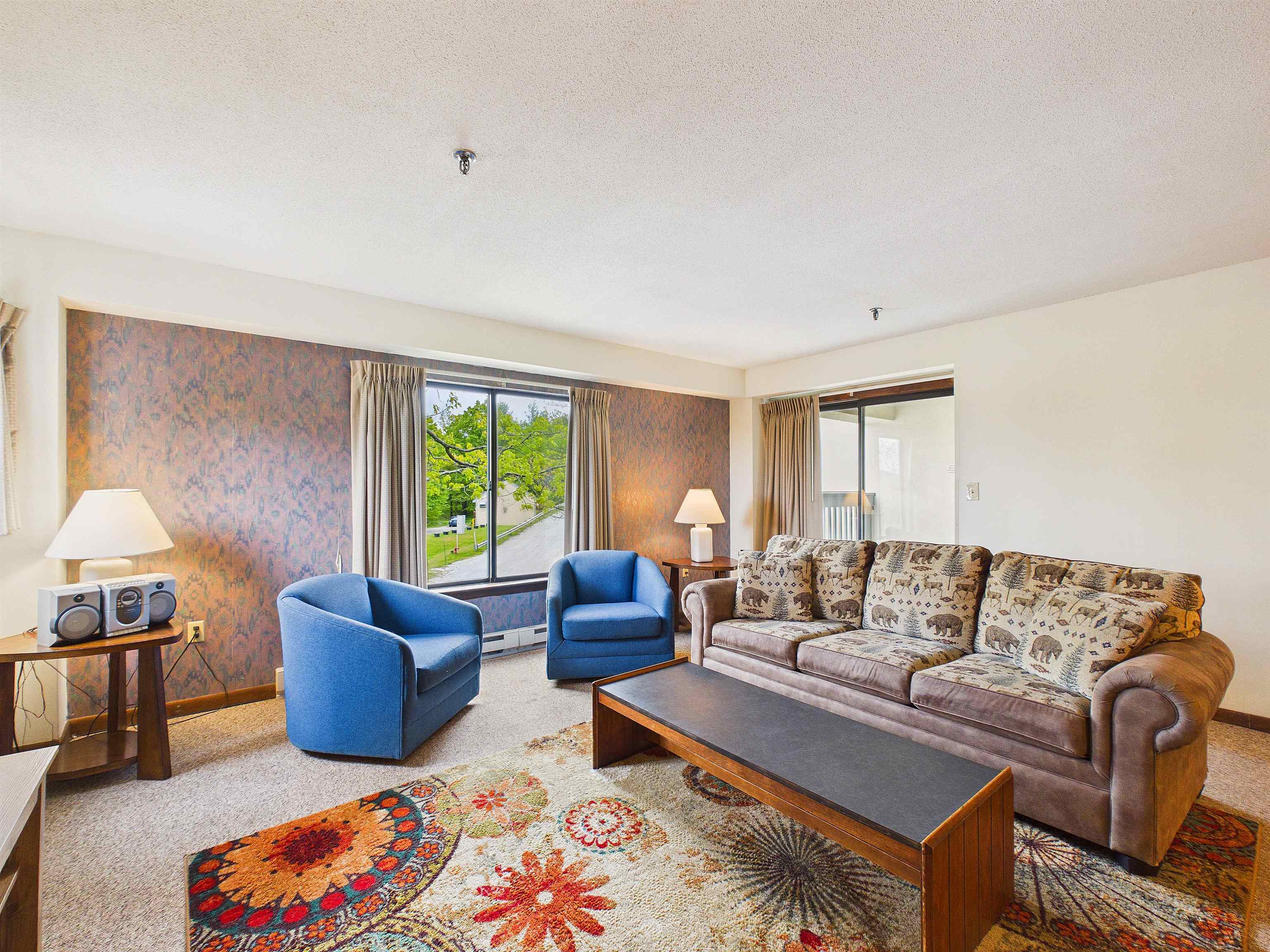 133 East Mountain Road 3B07