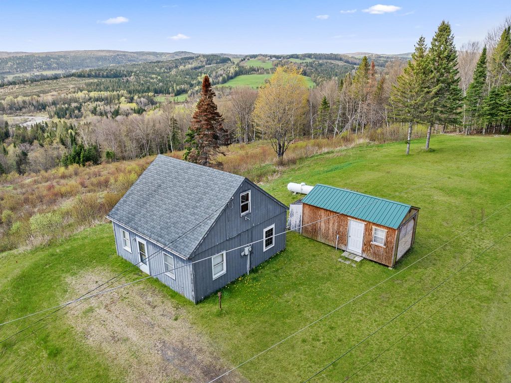 Photo of 131 Daniel Beard Road, Pittsburg, NH 03592 (MLS # 5090281)