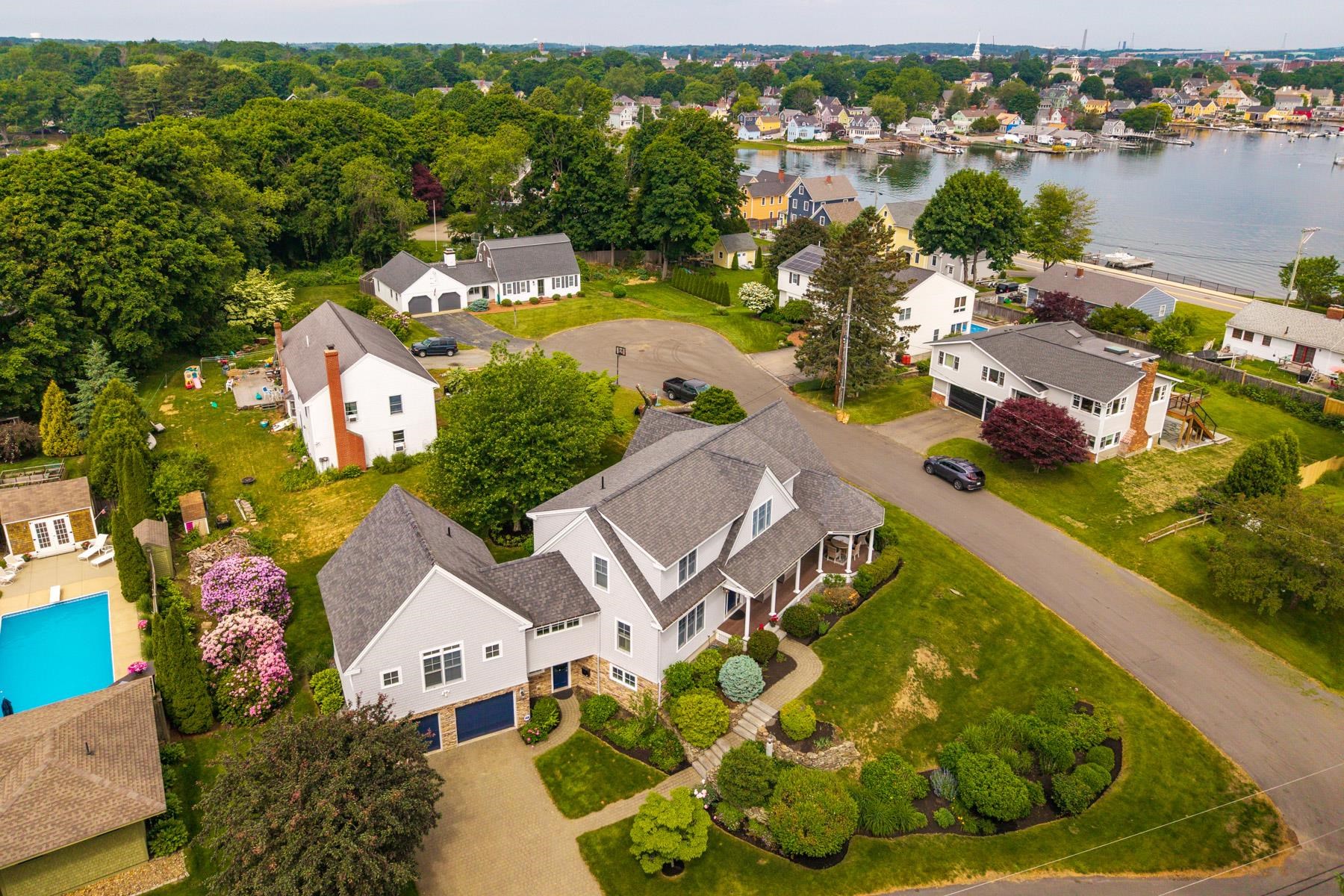 31 Pleasant Point Drive