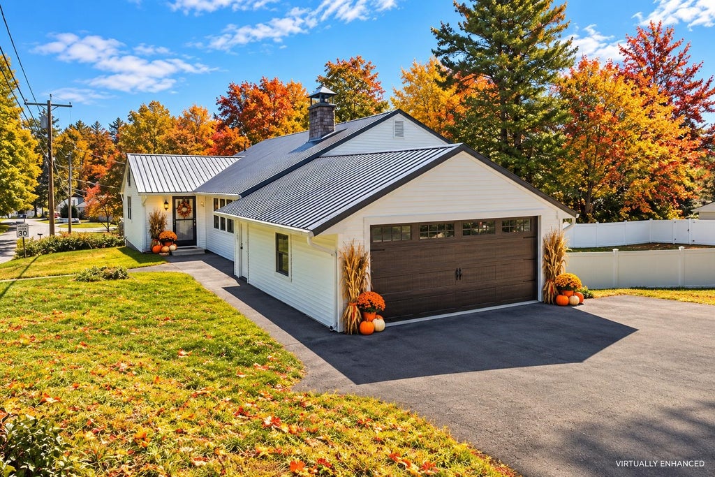 Photo of 76 Ridgewood Avenue, Gilford, NH 03249 (MLS # 5110557)