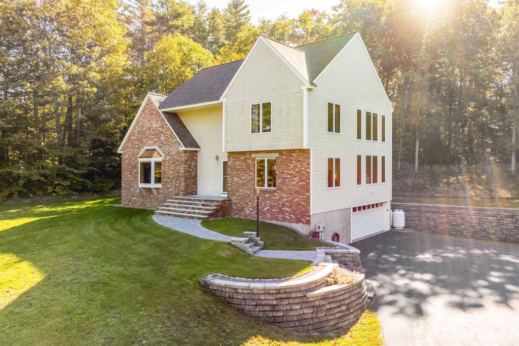 Photo of 511 Otterville Road, New London, NH 03257 (MLS # 5111491)