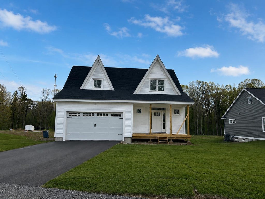 Photo of 47 Summerwind Place #16, Greenland, NH 03840 (MLS # 5088598)