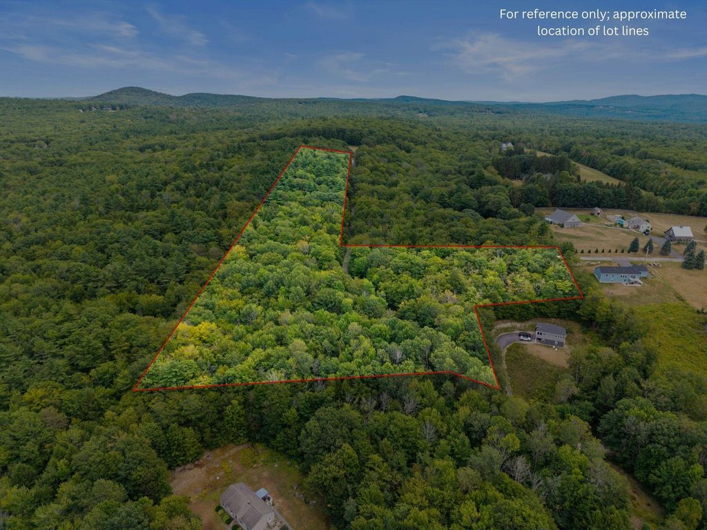 Photo of 28 Sky Lane, Wolfeboro, NH 03894 (MLS # 5056983)