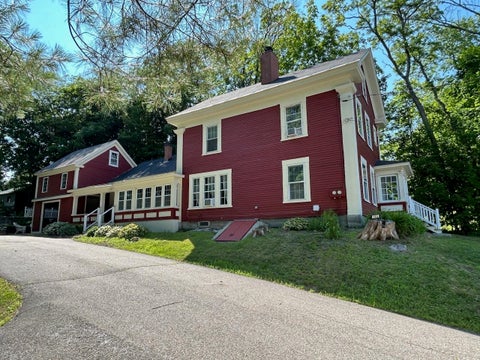 Photo of 146 N Main Street, Wolfeboro, NH 03894 (MLS # 5097338)
