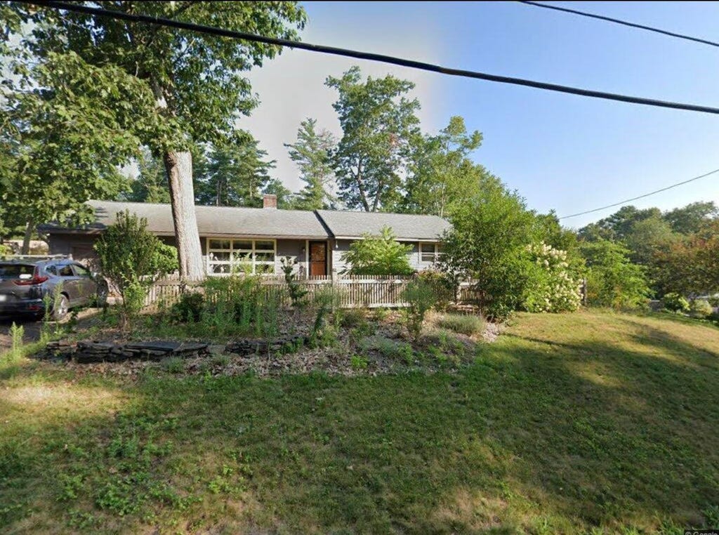Photo of 1 Dunbarton Drive, Nashua, NH 03063 (MLS # 5098747)