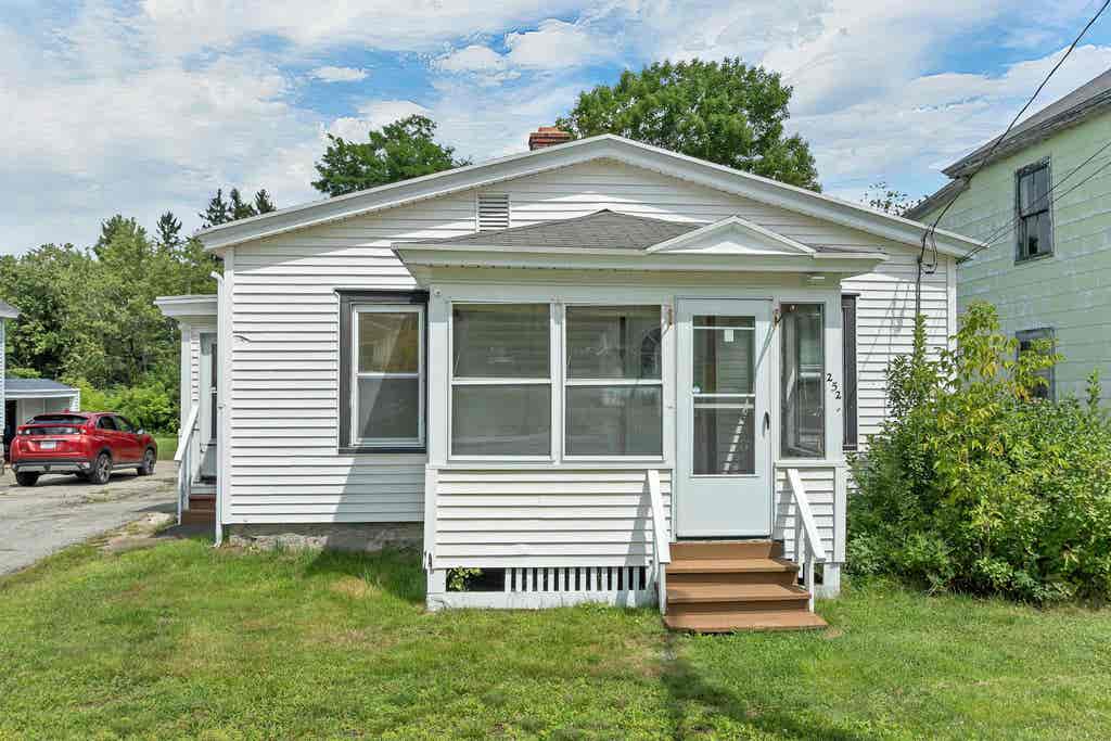 Photo of 252 Wight Street, Berlin, NH 03570 (MLS # 5106003)