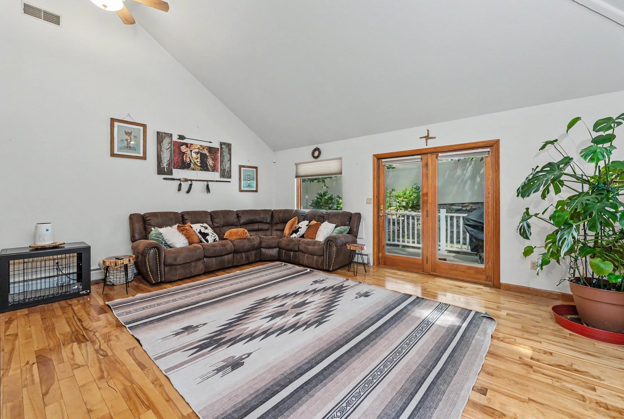 7 Hastings Lane