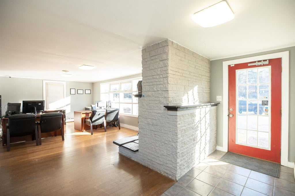 Photo of 1170 Hooksett Road, Hooksett, NH 03106 (MLS # 5095275)