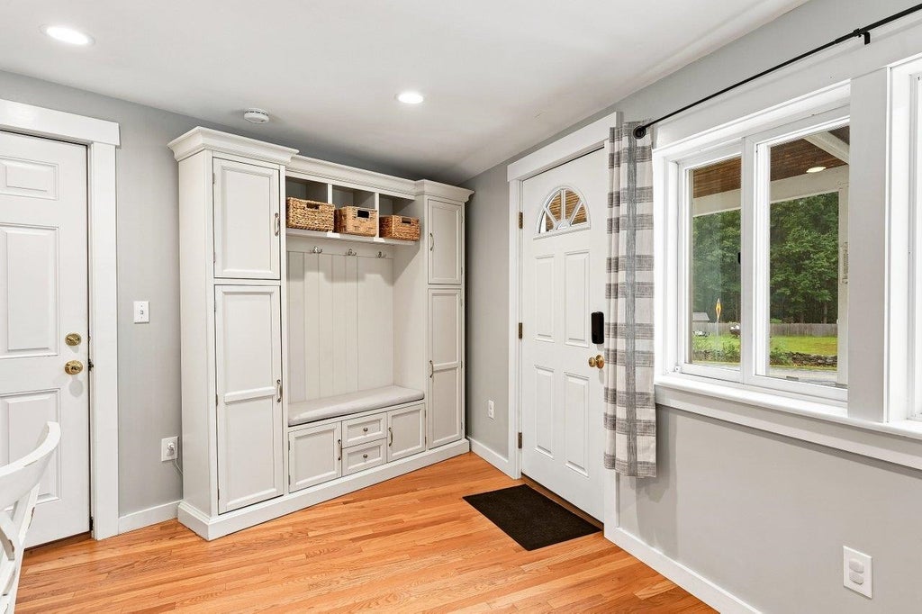 Photo of 54 Spruce Lane, Dover, NH 03820 (MLS # 5107982)