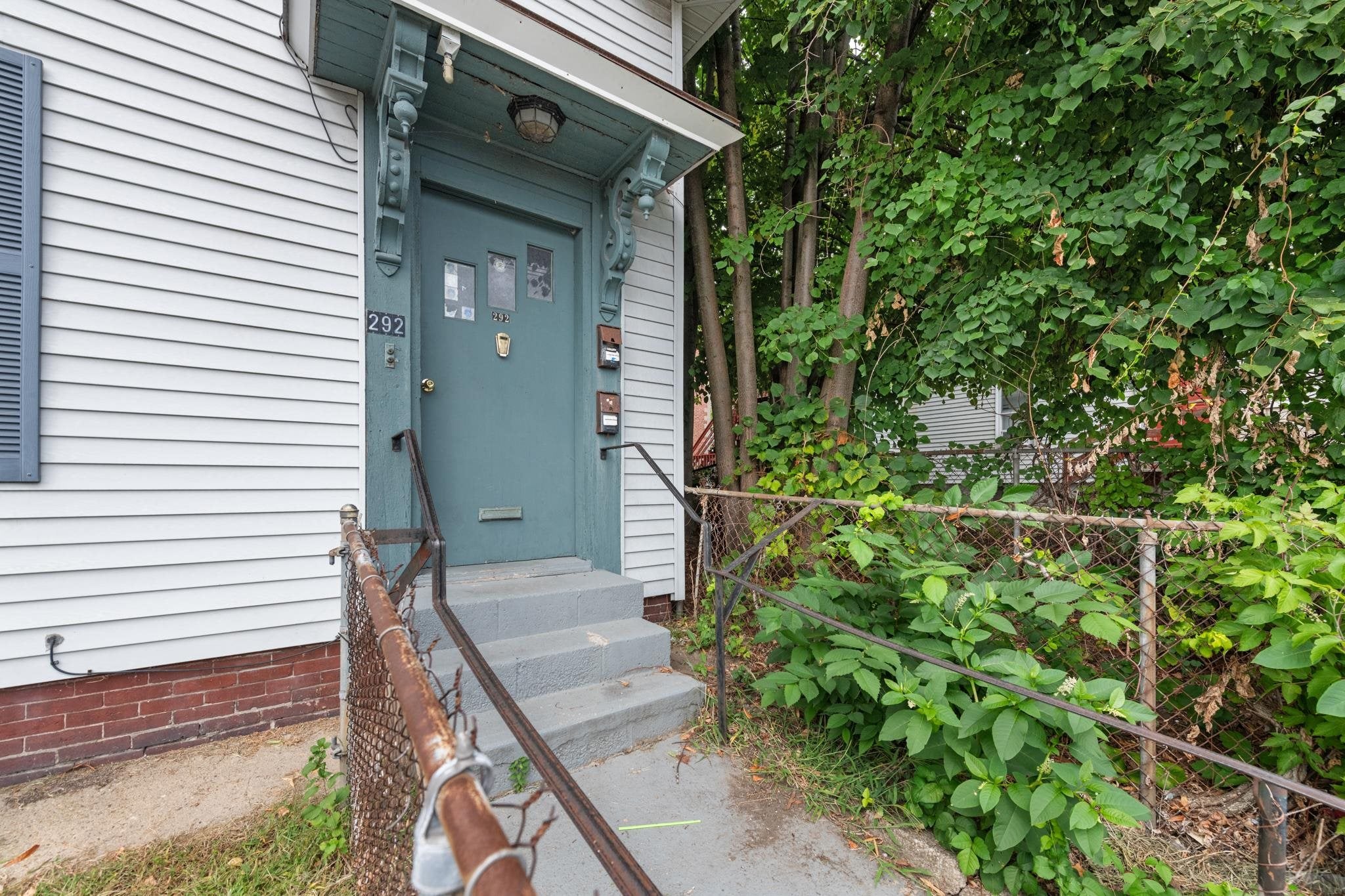 292 Main Street