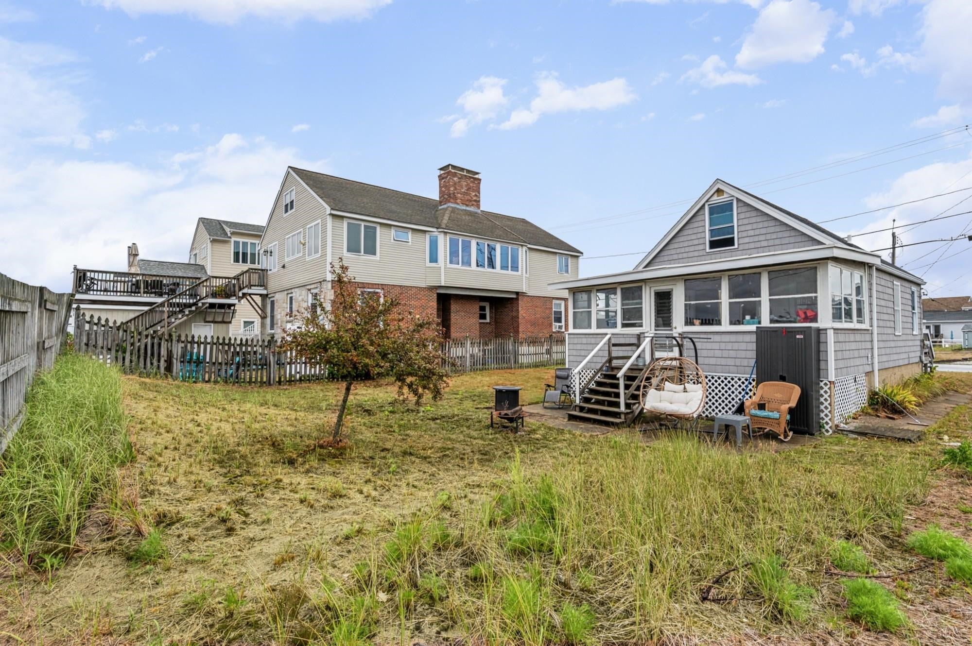 277 Portsmouth Avenue