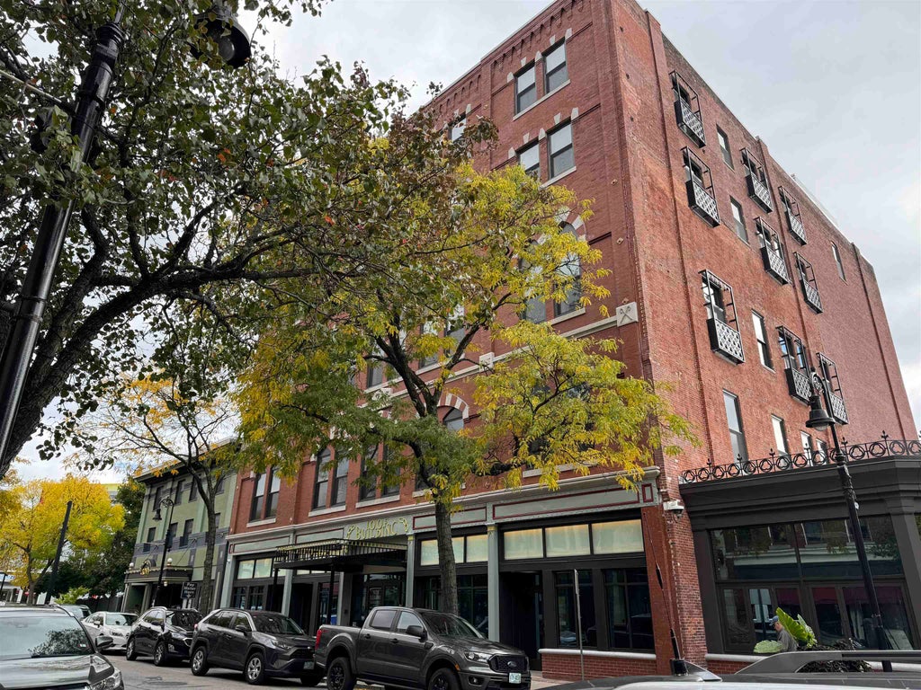 Photo of 83 Hanover Street #506, Manchester, NH 03101 (MLS # 5107881)