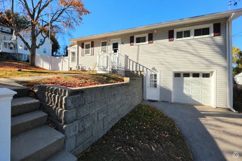 Photo of 42 Old Wellington Road, Manchester, NH 03104 (MLS # 5115049)